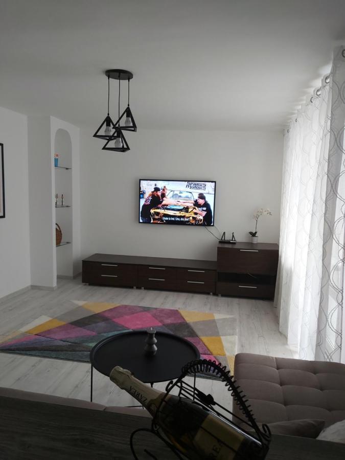 Chic Apartment *